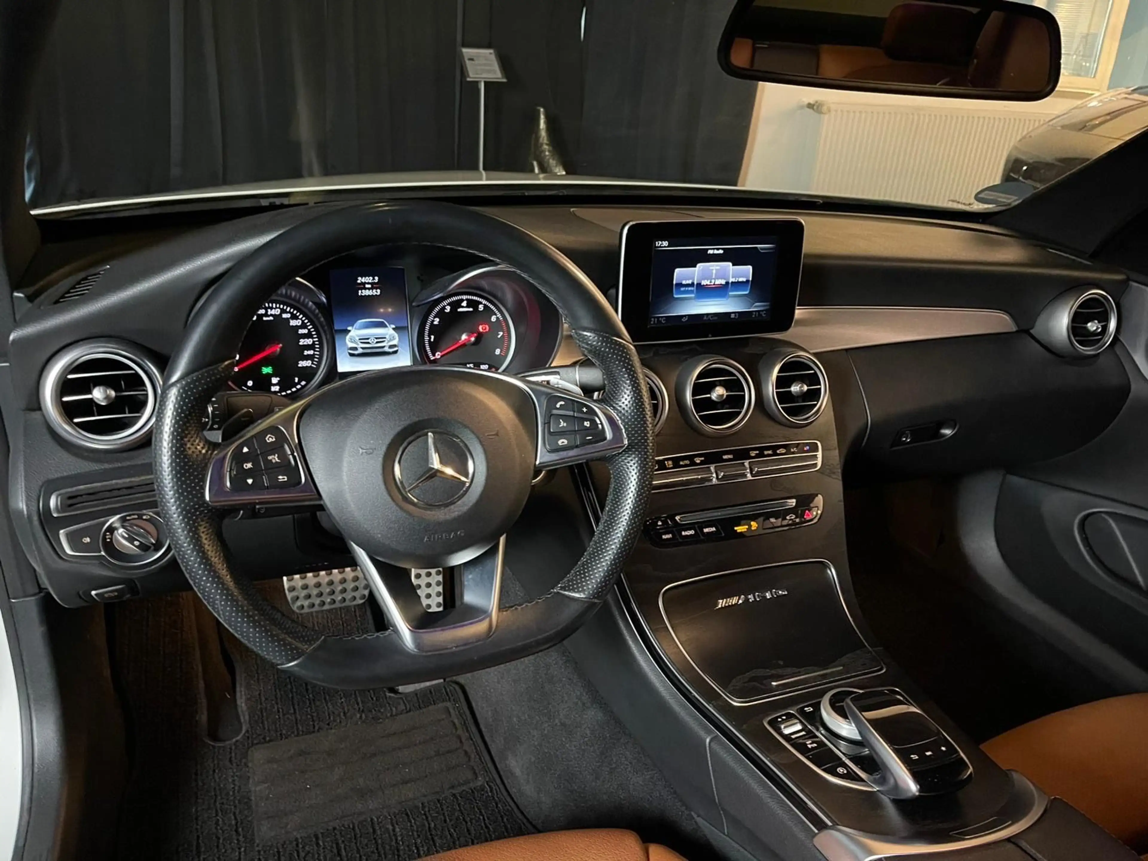 Mercedes-Benz C 180 Coupe AMG-Line — photo 8