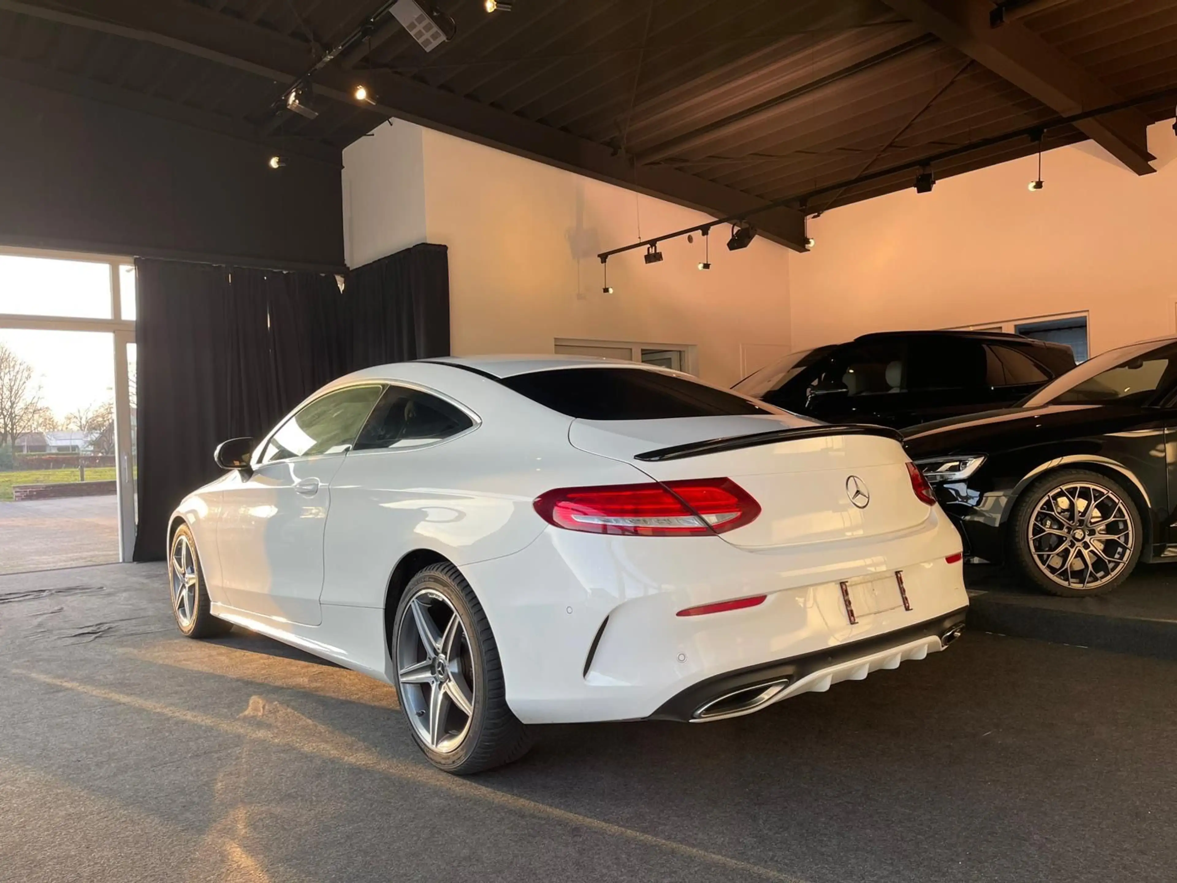 Mercedes-Benz C 180 Coupe AMG-Line — photo 3