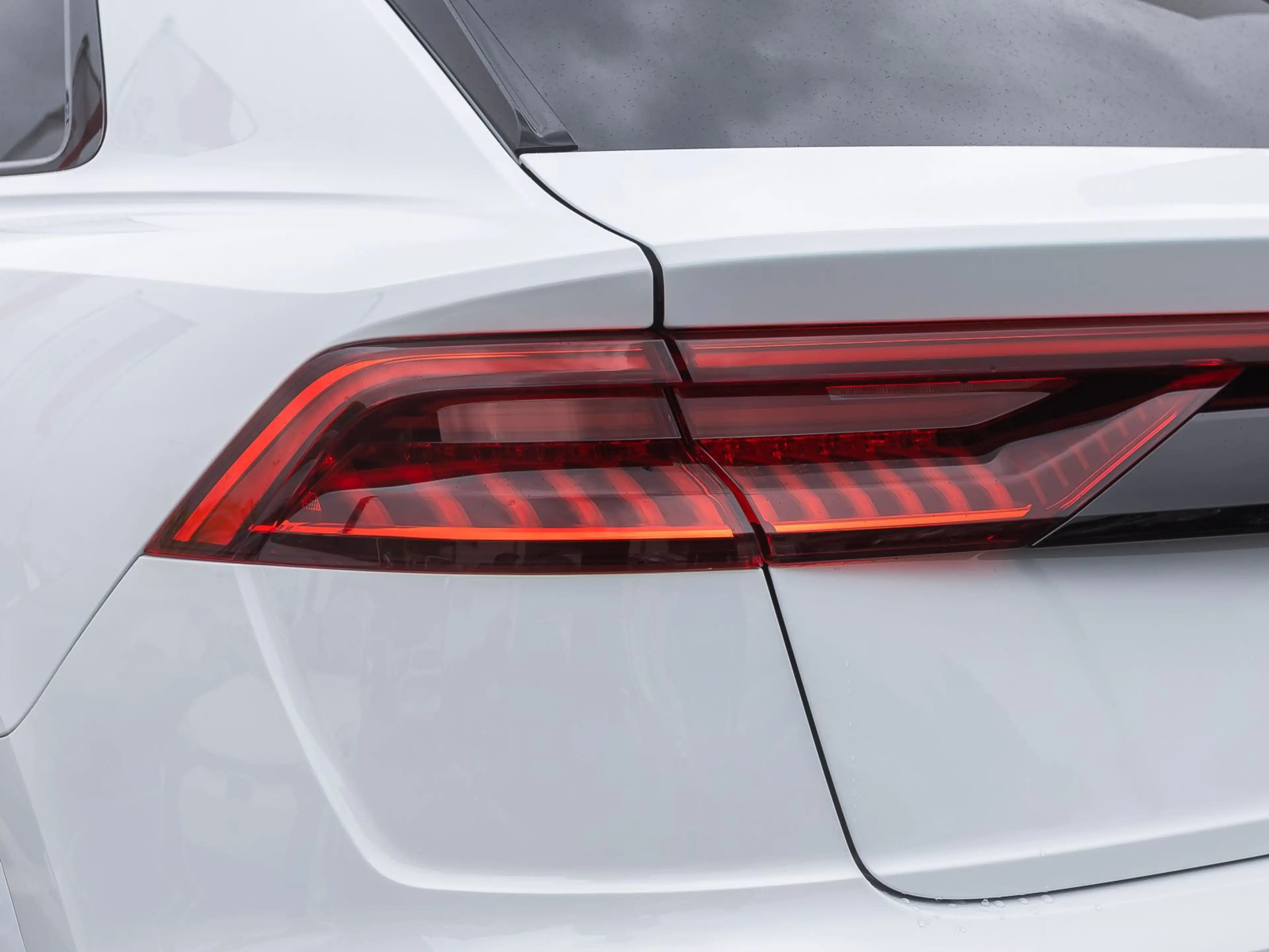 Audi SQ8 TFSI Navi Matrix Luftfederung B&O GRA AHK — photo 9