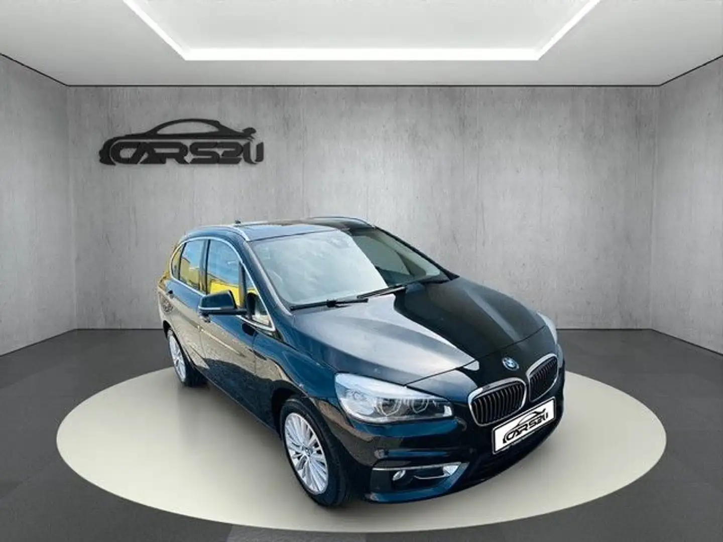 BMW 220 Active Tourer 220 i Luxury Line*Panorama*1 Hand Schwarz - 1