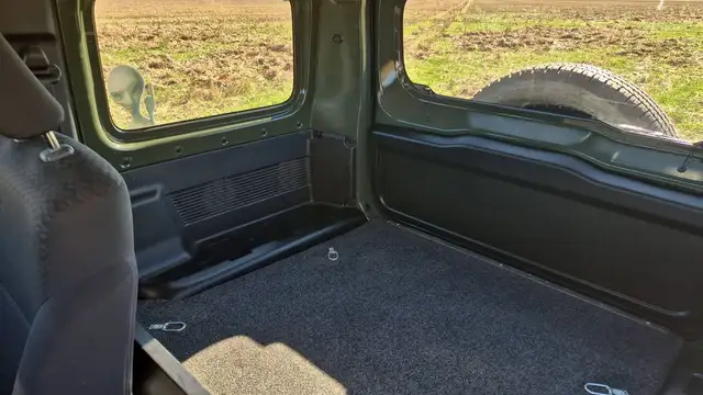 Suzuki Jimny view 9