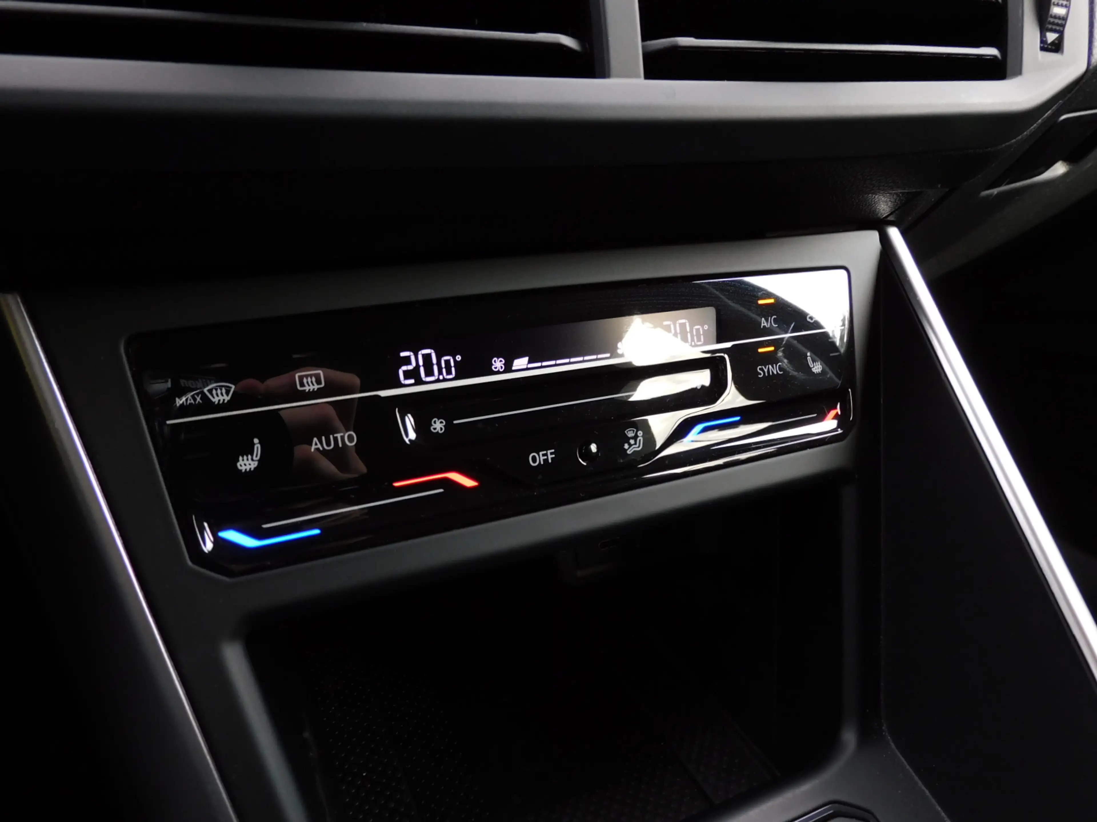 Volkswagen Taigo 1.0 TSI Life Business 1e EIGENAAR! CARPLAY/ANDROID — photo 22