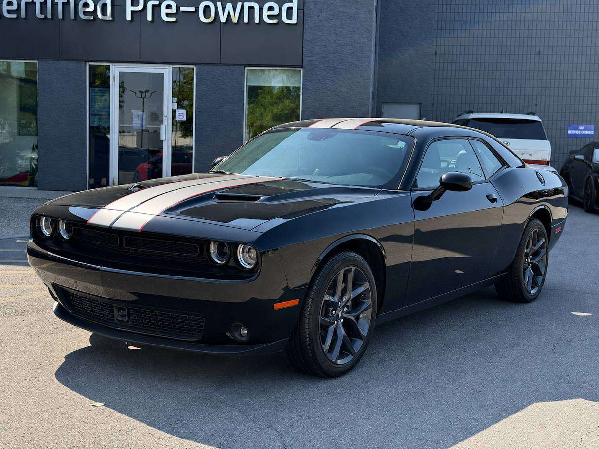 2023 Dodge Challenger SXT PLUS w/ LOW KMS / LEATHER / ALPINE SOUND — снимка 1