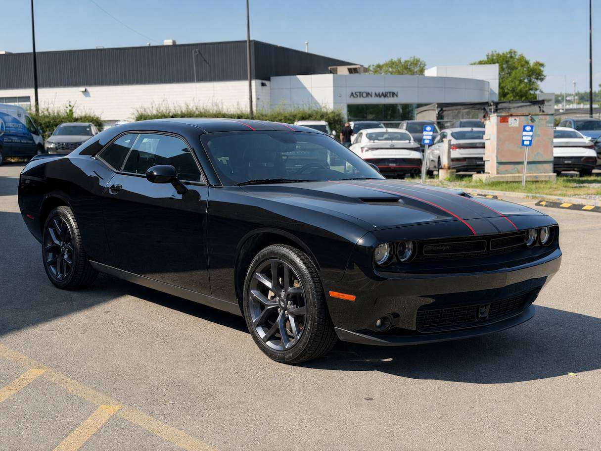 2023 Dodge Challenger SXT PLUS w/ LOW KMS / LEATHER / ALPINE SOUND — снимка 1
