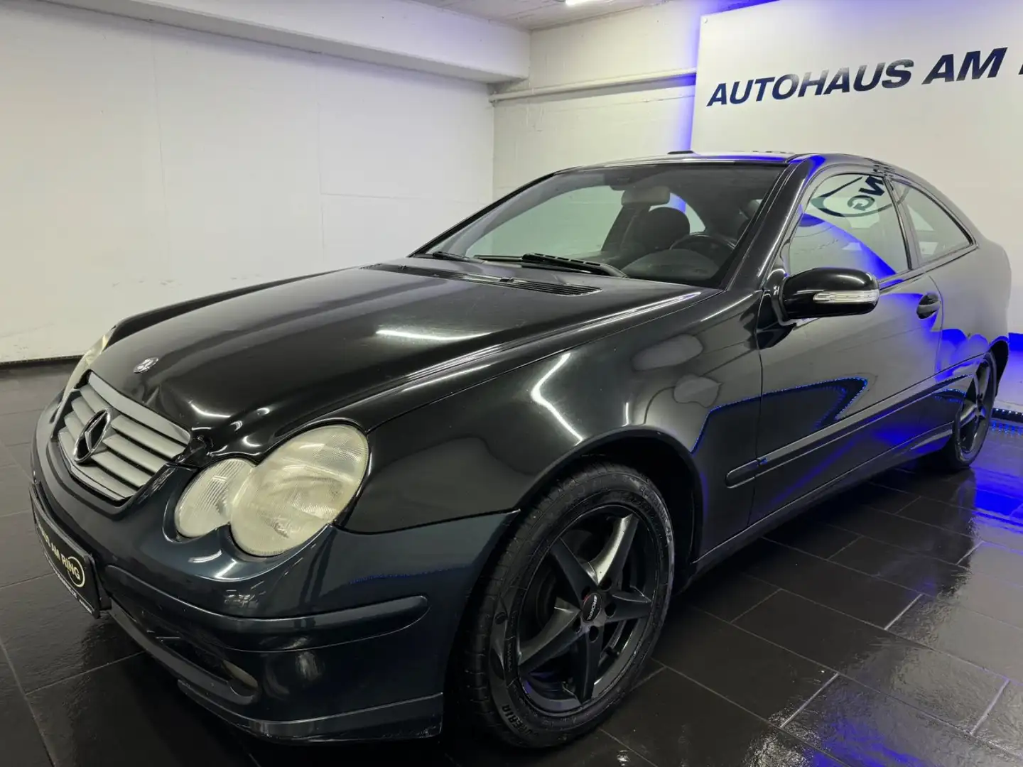 Mercedes-Benz C 220 CDI Sportcoupe AHK PANO TEMPOMAT SZHZG H&K Nero - 2
