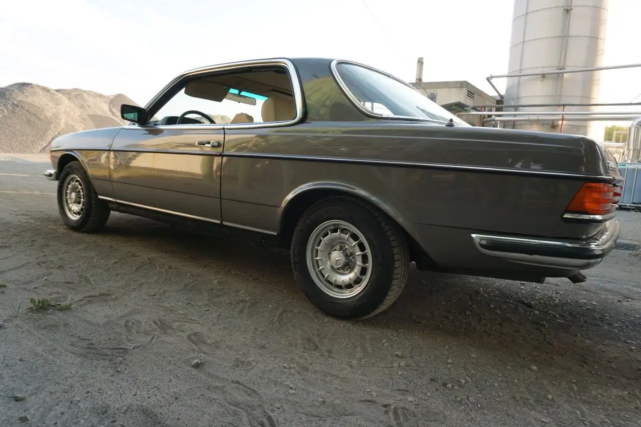 Mercedes-Benz 280 CE W123 C - Schöner Original Zustand - 5 Gang, foto 10