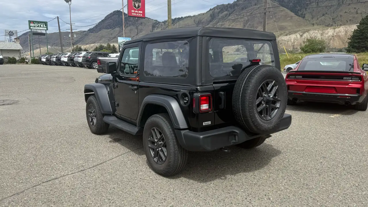 Jeep Wrangler снимка Jeep Wrangler