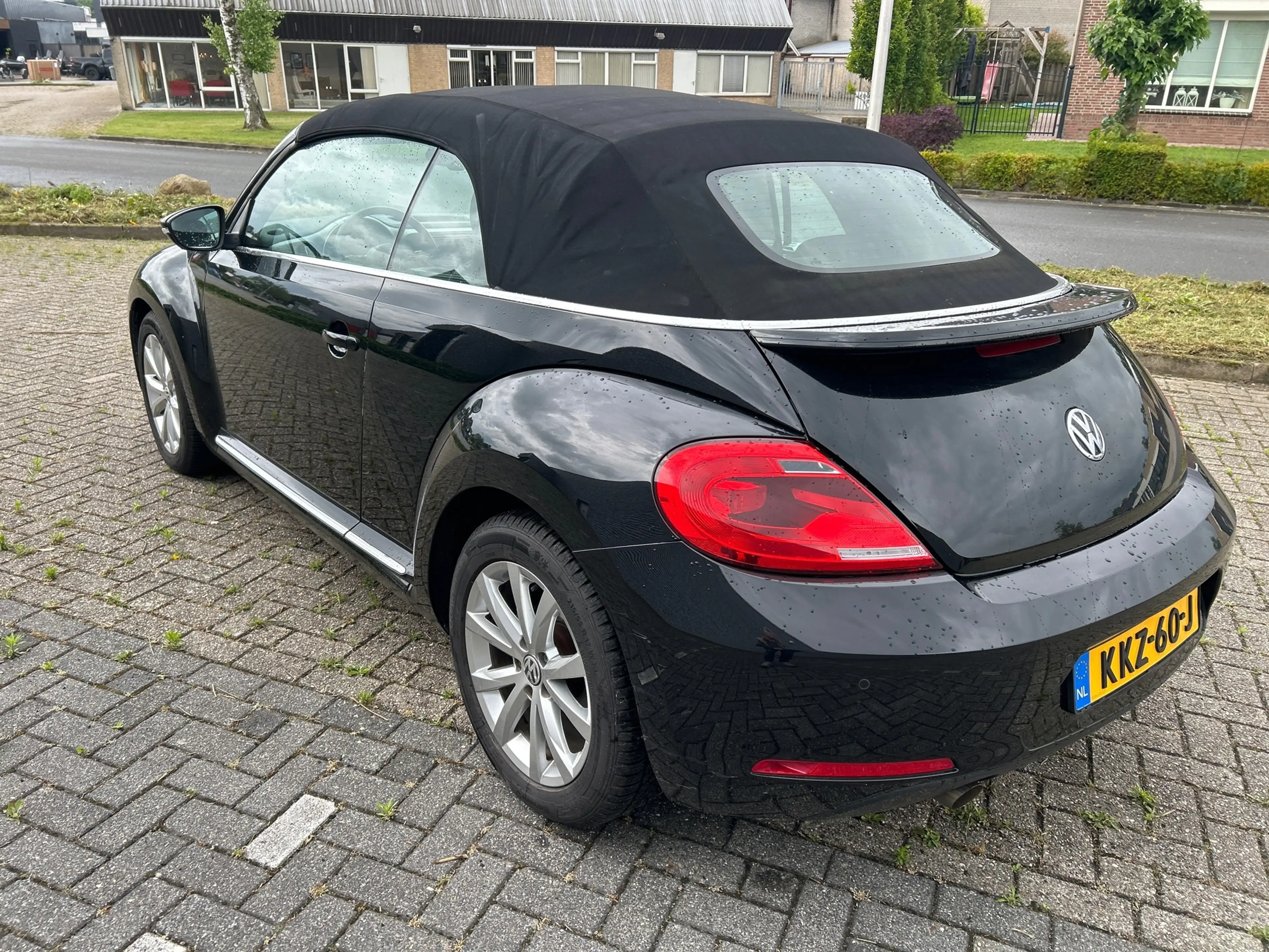 Volkswagen Beetle Cabriolet 1.2 TSI Design BlueMotion AUTOMAAT — photo 5