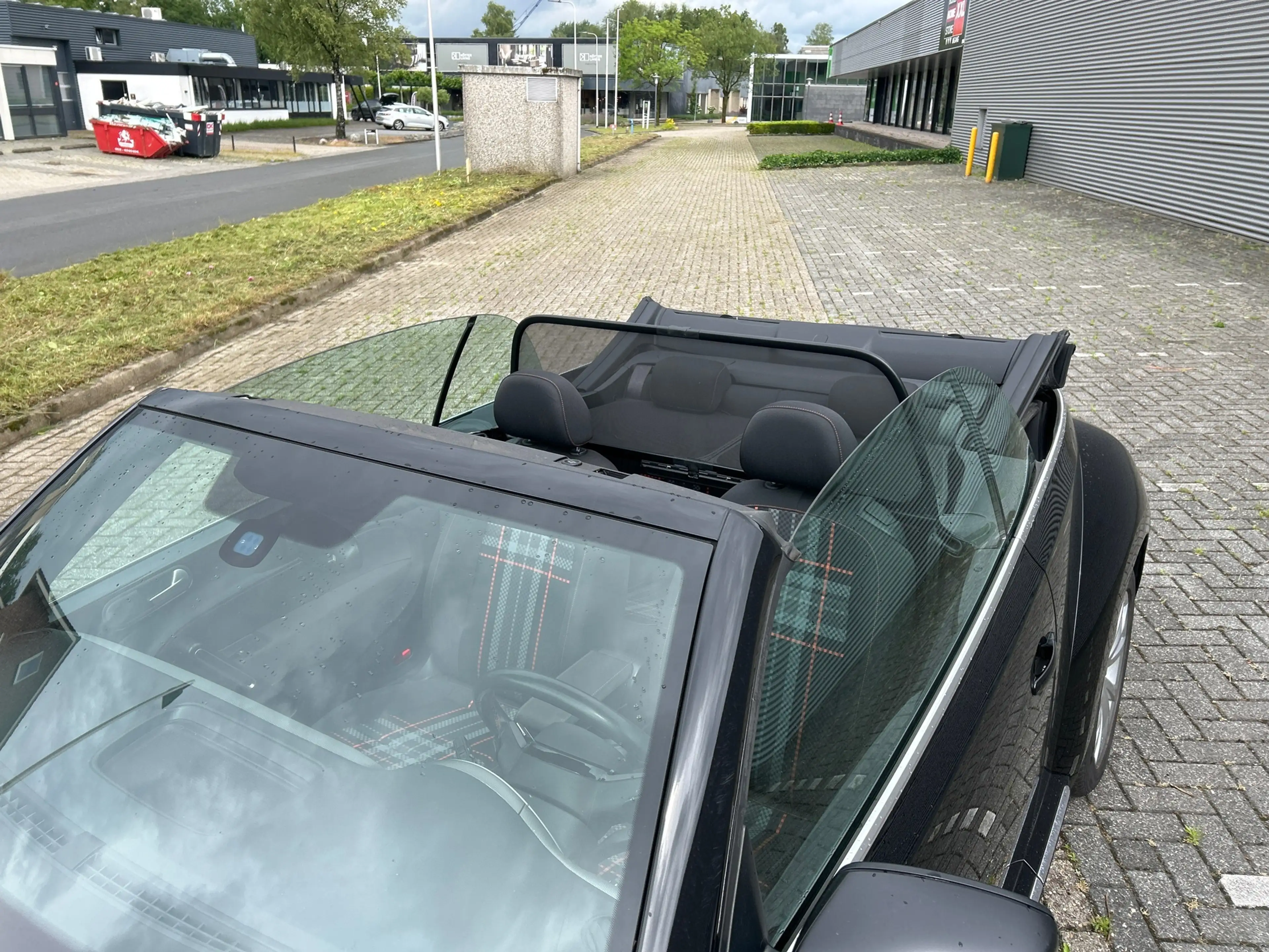 Volkswagen Beetle Cabriolet 1.2 TSI Design BlueMotion AUTOMAAT — photo 9