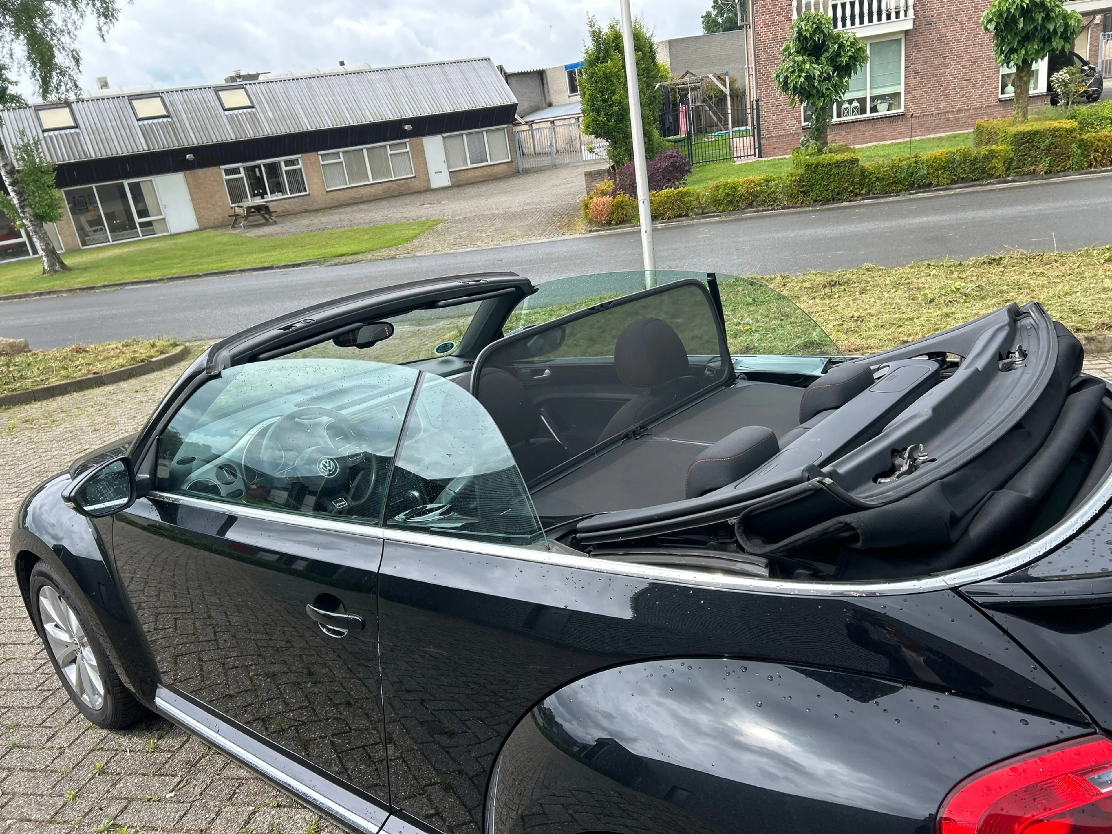 Volkswagen Beetle Cabriolet 1.2 TSI Design BlueMotion AUTOMAAT — photo 8