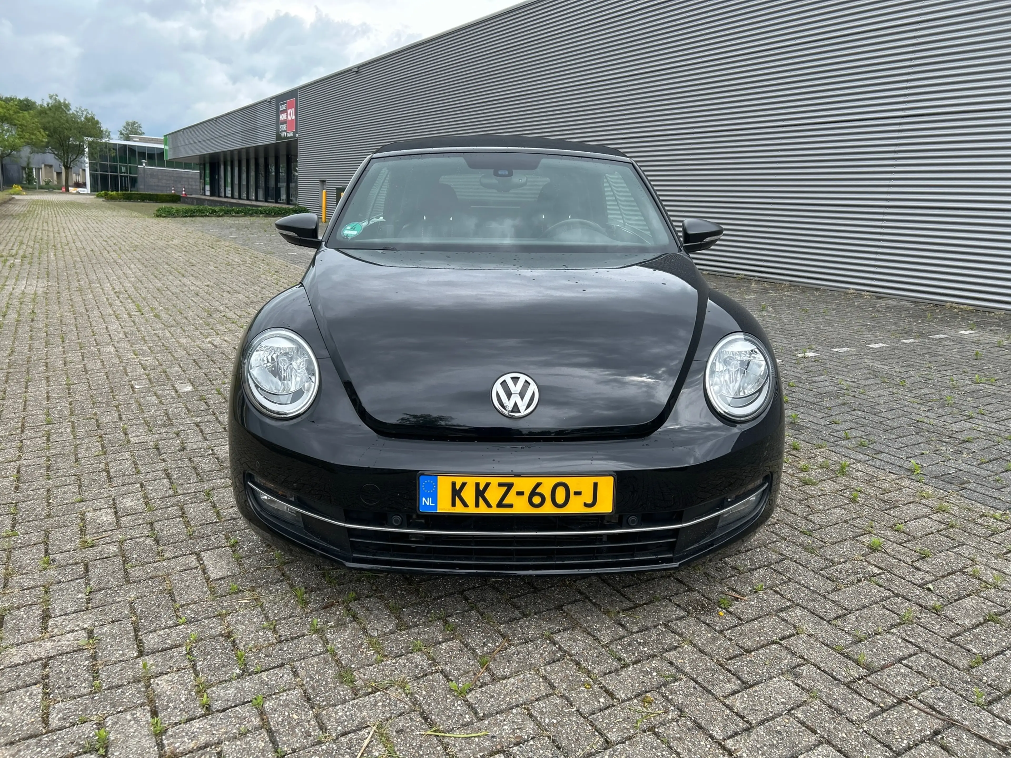 Volkswagen Beetle Cabriolet 1.2 TSI Design BlueMotion AUTOMAAT — photo 3