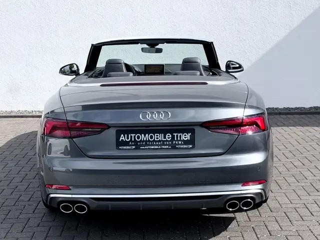 Audi S5 view 6