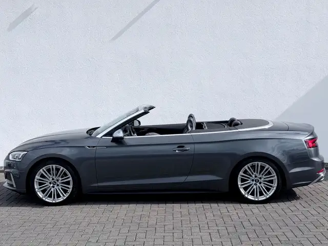 Audi S5 view 8