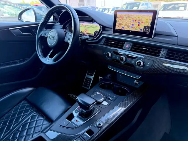 Audi S5 view 11