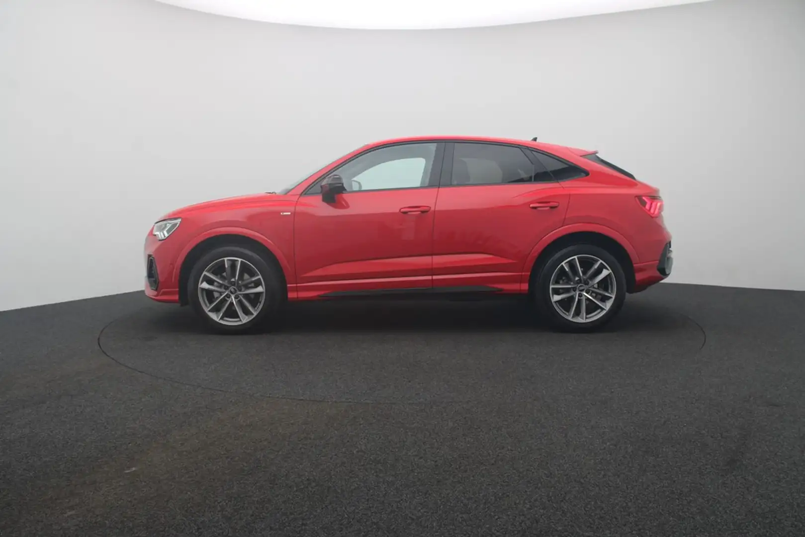 Audi Q3 Sportback 35 TDI S line Virt.Cockpit LED Navi Rouge - 2