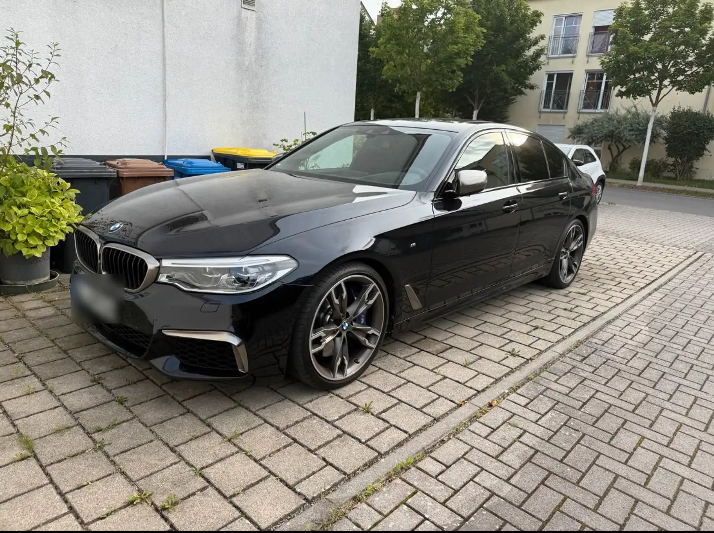 BMW M550 M550i xDrive Aut. Garantie bis 04/2026 bei BMW Negru - 1