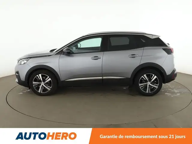 Peugeot 3008 view 3