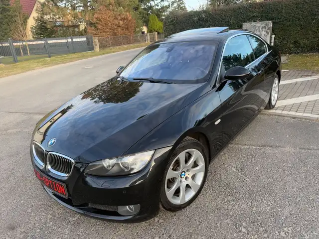 BMW 330 i Coupe/Leder/Glasdach/Navi/Xenon