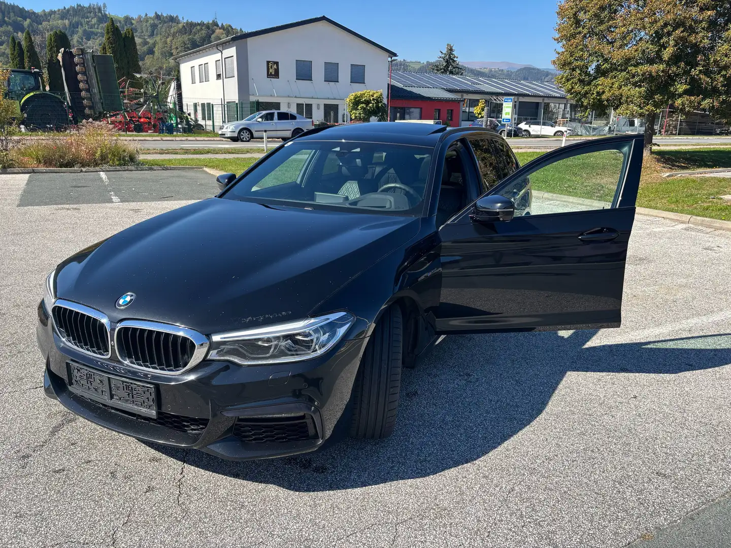 BMW 540 540d xDrive Touring Aut. Schwarz - 2