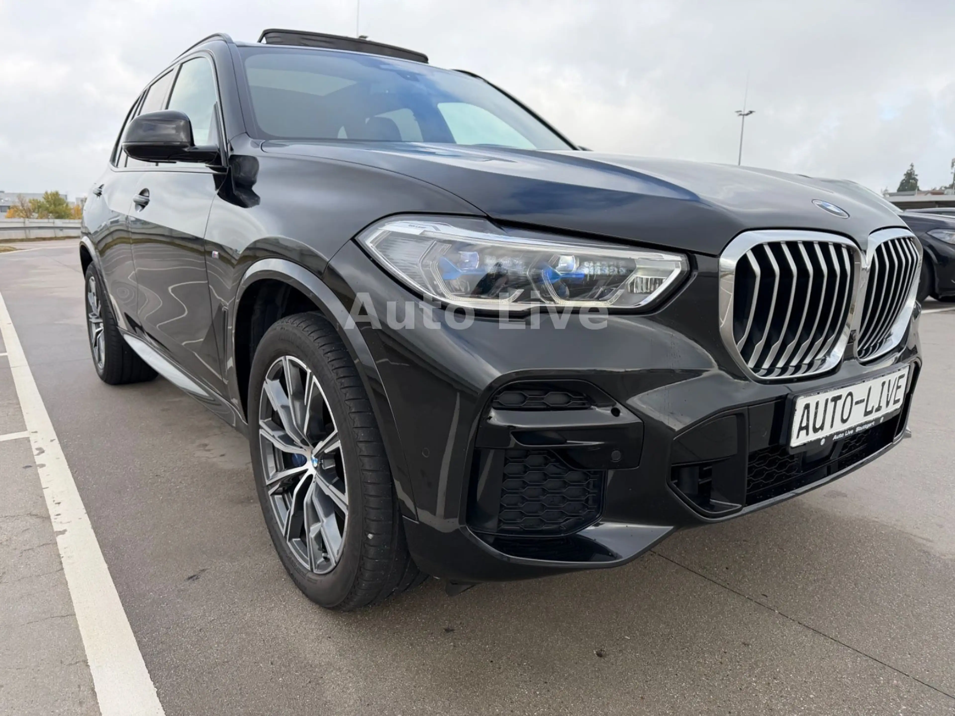 BMW X5 xDrive30d*M PAKET*SAG*PAN*LASER*DISPLAYKE*AHK — photo 7