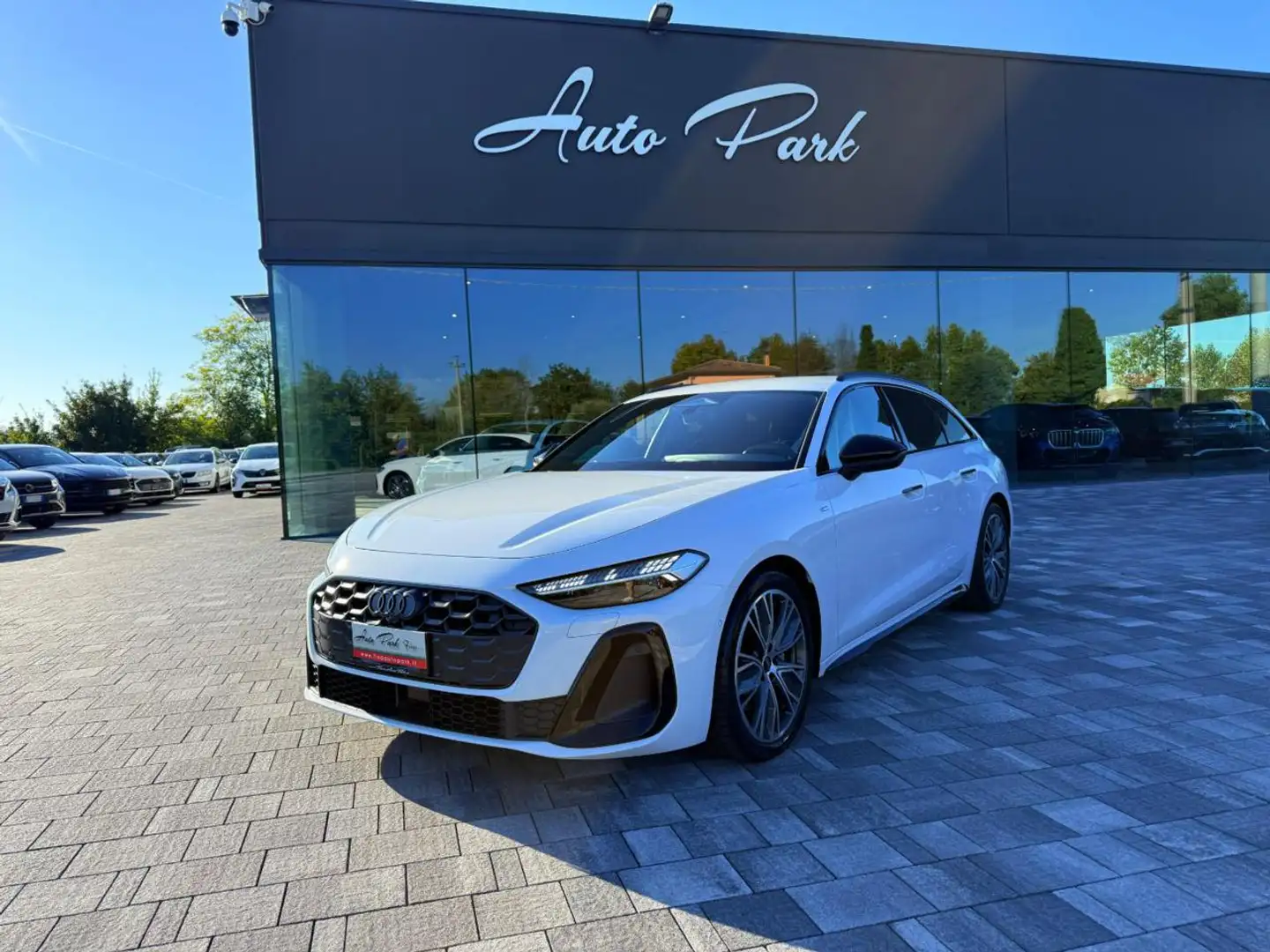 Audi A5 Avant TDI 150 kW mHEV+ S tronic S Line edition Wit - 1