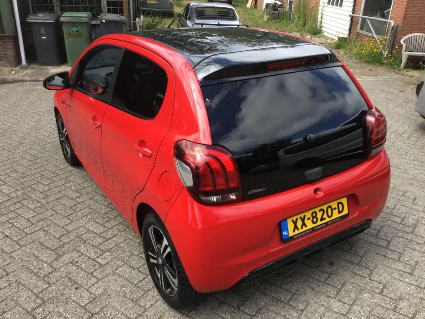 Peugeot 108 1.0 E-VTI GT-LINE Rood - 2