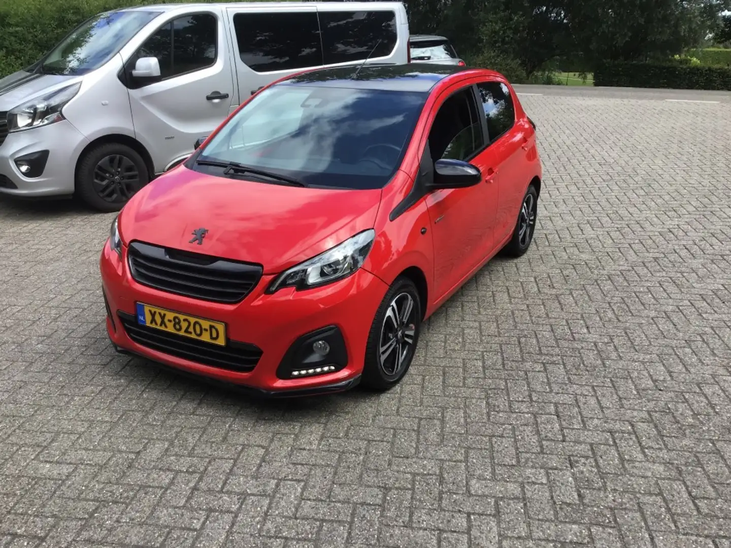 Peugeot 108 1.0 E-VTI GT-LINE Rood - 1