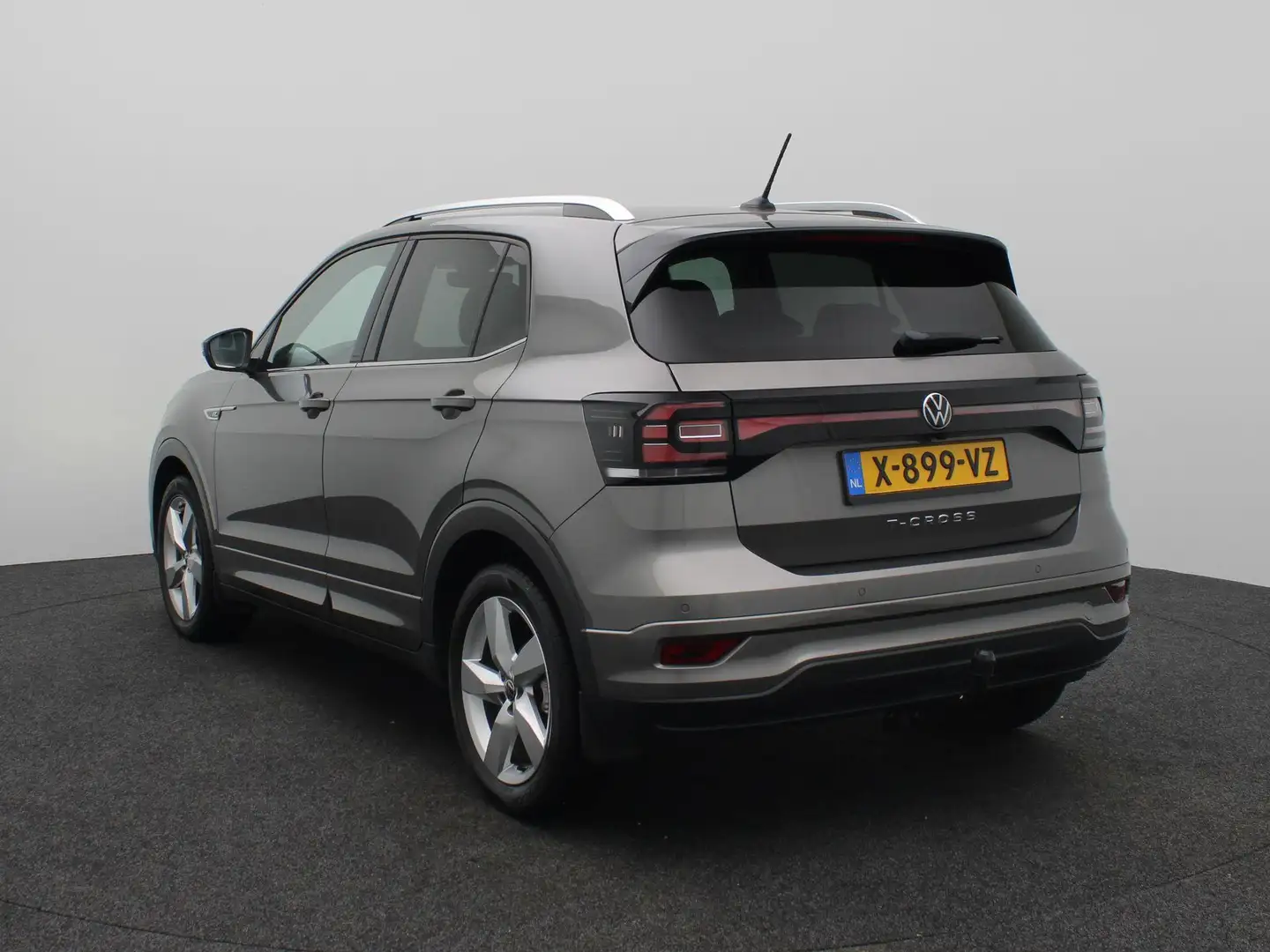 Volkswagen T-Cross 1.0 TSI R-Line Automaat | Navigatie | Achteruitrij Gris - 2