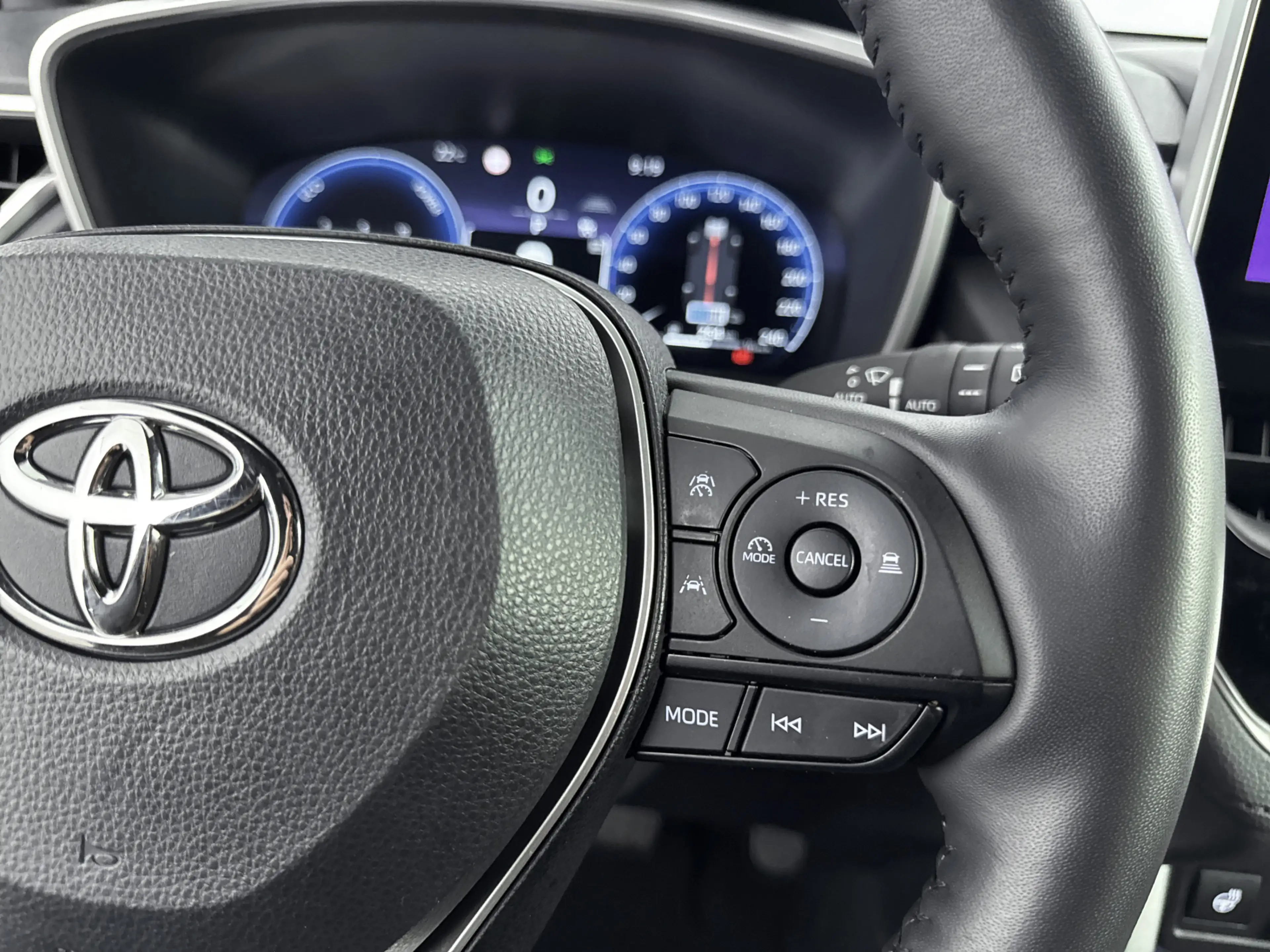 Toyota Corolla Cross Hybrid 140 Dynamic | Voorruit-Stuur-Stoelverwarmin — photo 14