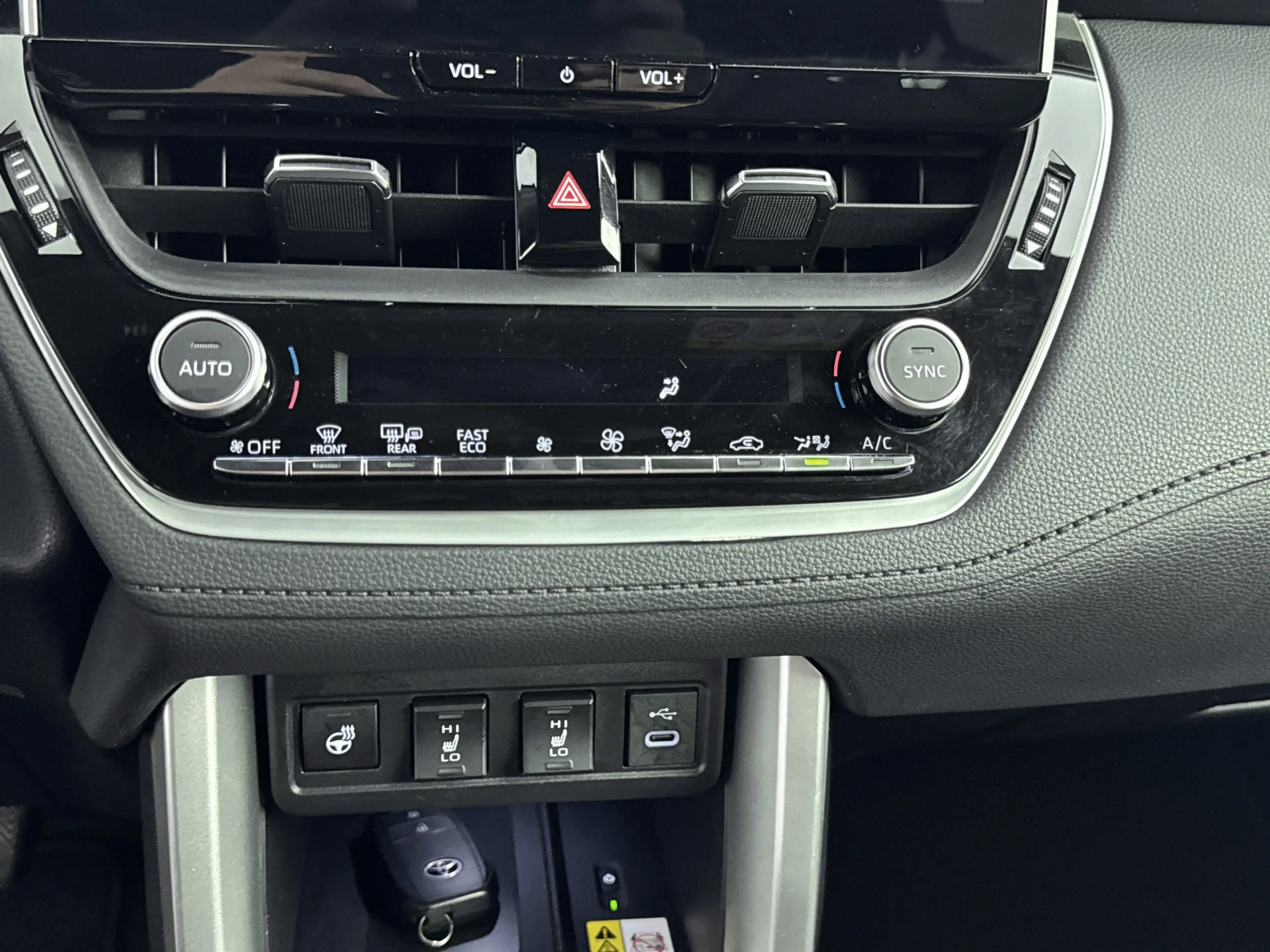 Toyota Corolla Cross Hybrid 140 Dynamic | Voorruit-Stuur-Stoelverwarmin — photo 9
