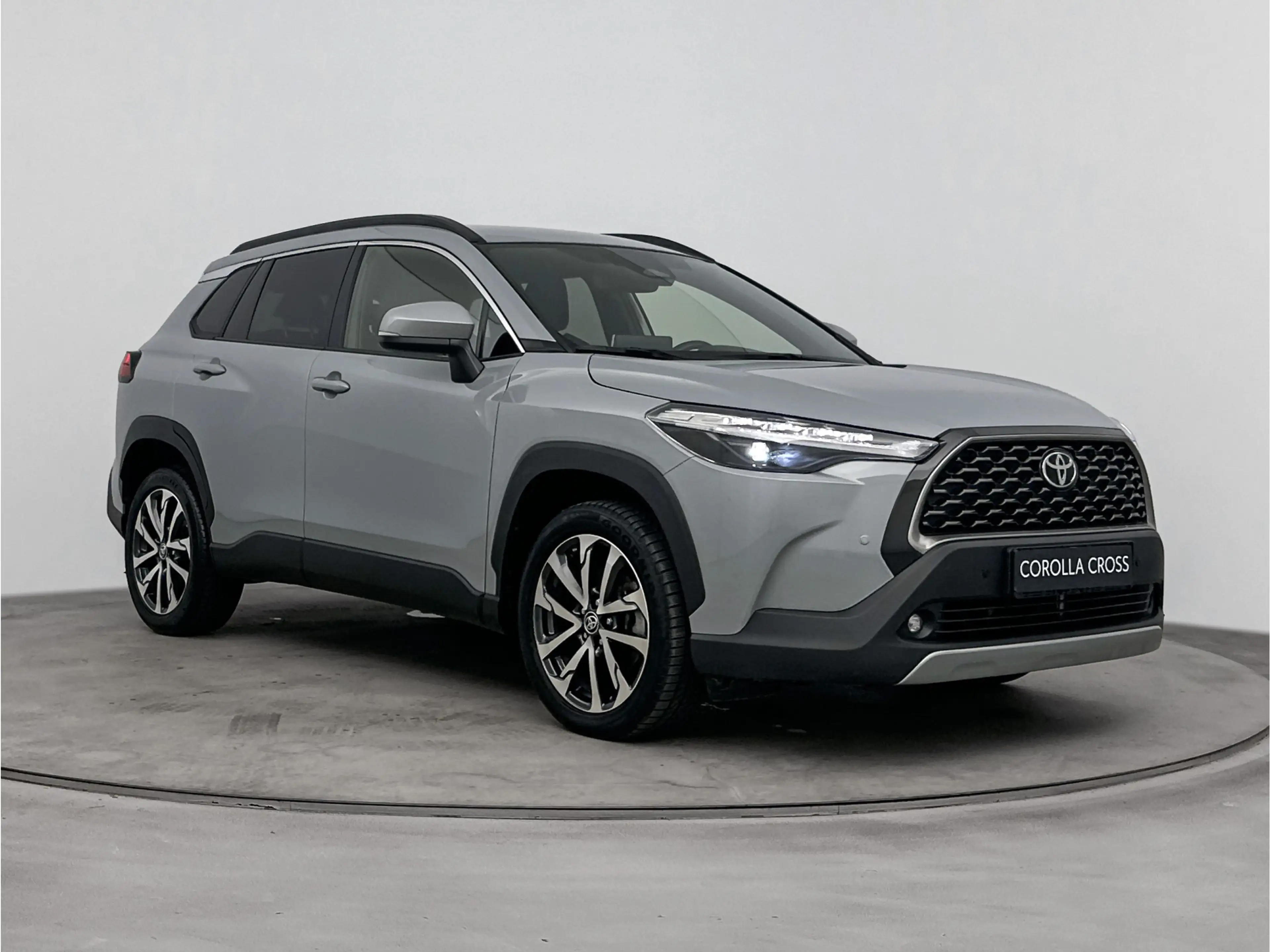 Toyota Corolla Cross Hybrid 140 Dynamic | Voorruit-Stuur-Stoelverwarmin — photo 12