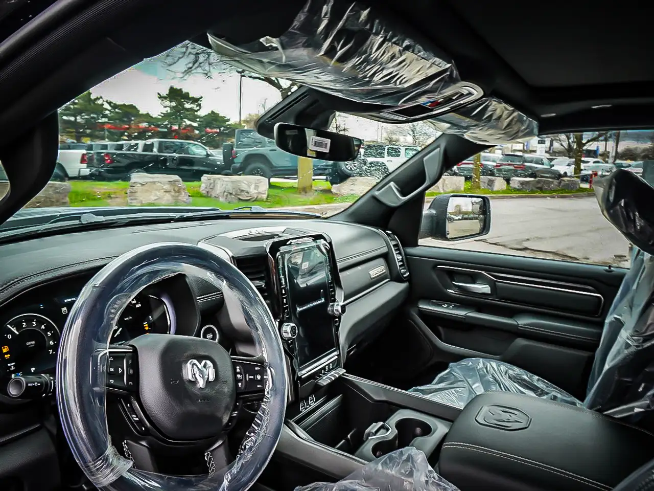 RAM 1500 снимка RAM 1500