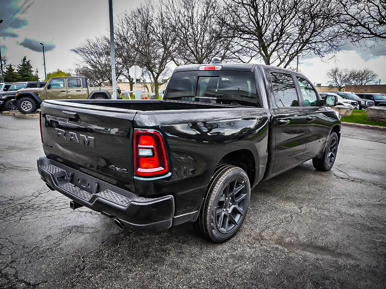 RAM 1500 снимка RAM 1500