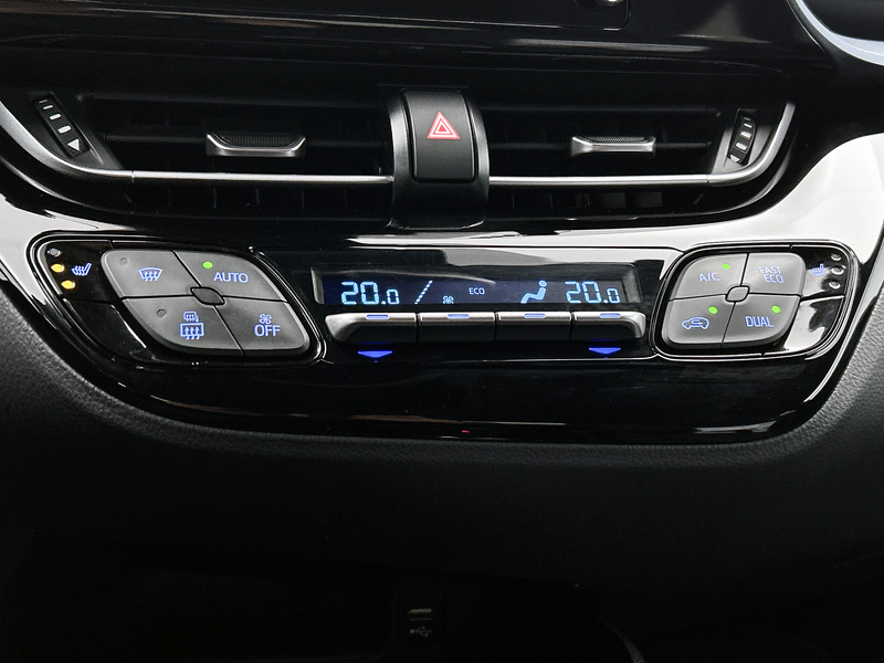 Toyota C-HR 1.8 Hybrid Bi-Tone | PDC | ACC | Stoelverwarming | — photo 10