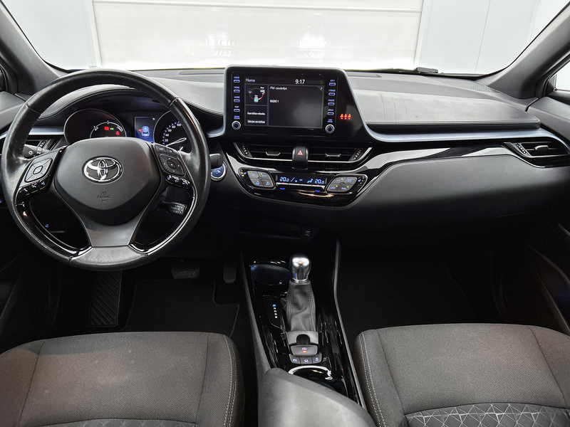 Toyota C-HR 1.8 Hybrid Bi-Tone | PDC | ACC | Stoelverwarming | — photo 4