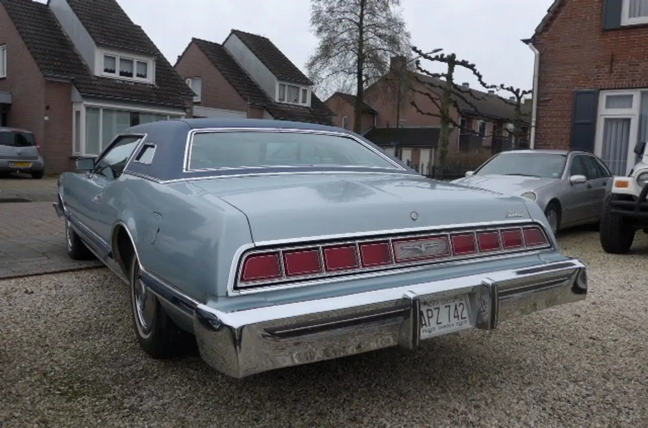 Ford Thunderbird 7.5 Liter, foto 4