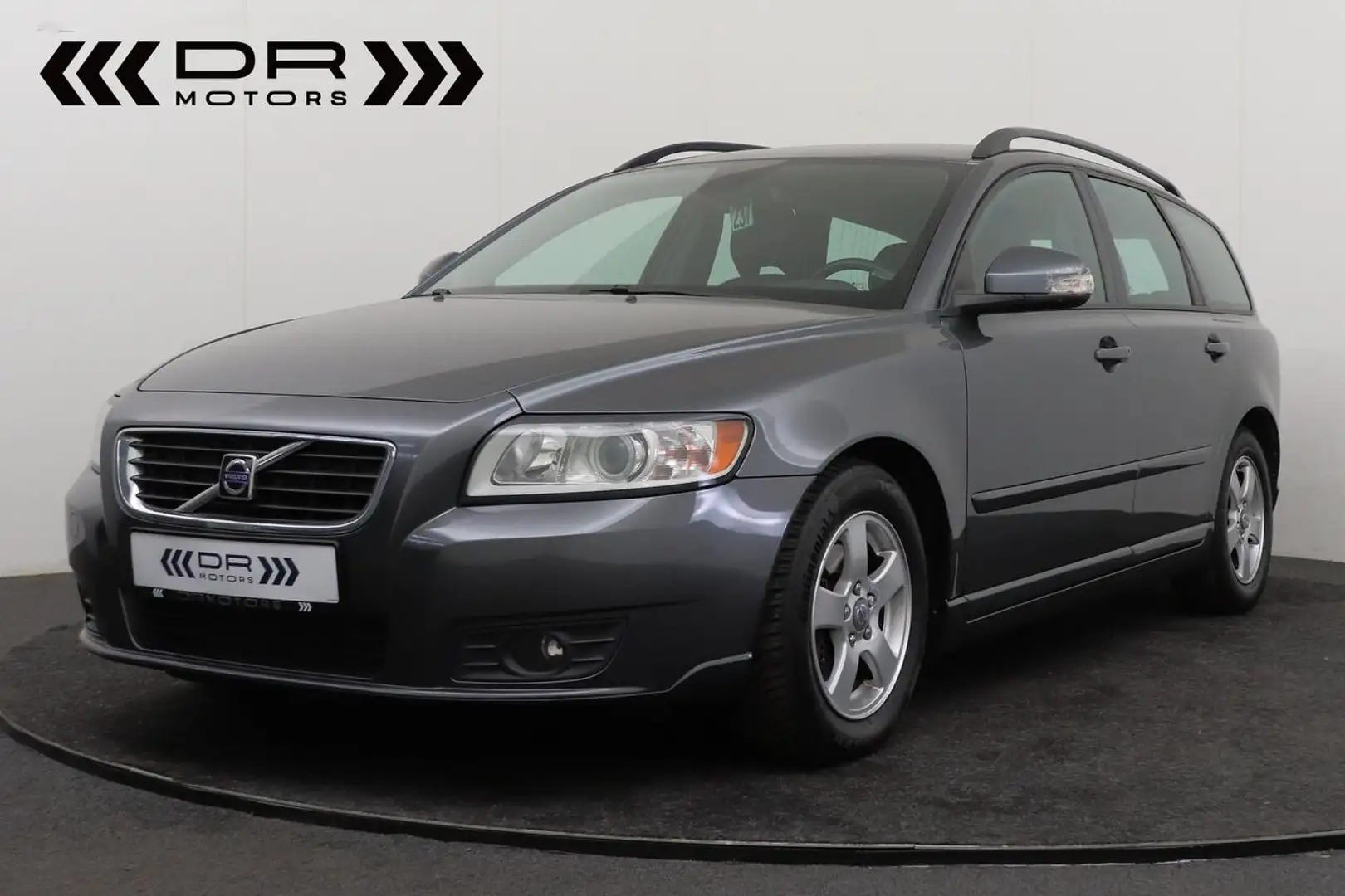 Volvo V50 - LEDER - NAVI - AIRCO Grijs - 1