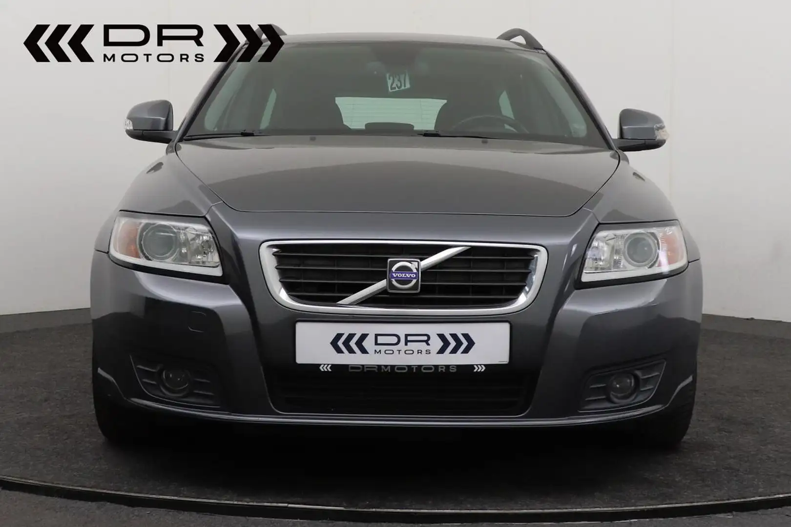 Volvo V50 - LEDER - NAVI - AIRCO Grijs - 2