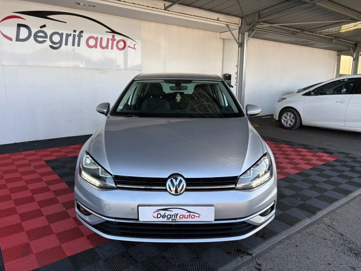 Volkswagen Golf 1.0 TSI 115 DSG7 Connect Gris - 2