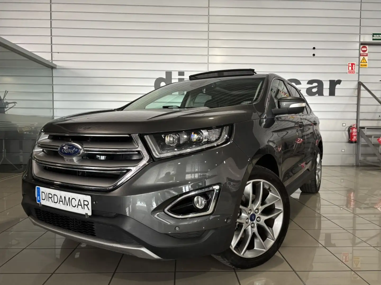 Ford Edge 2.0TDCi Titanium 4x4 PowerShift 210 Grijs - 1