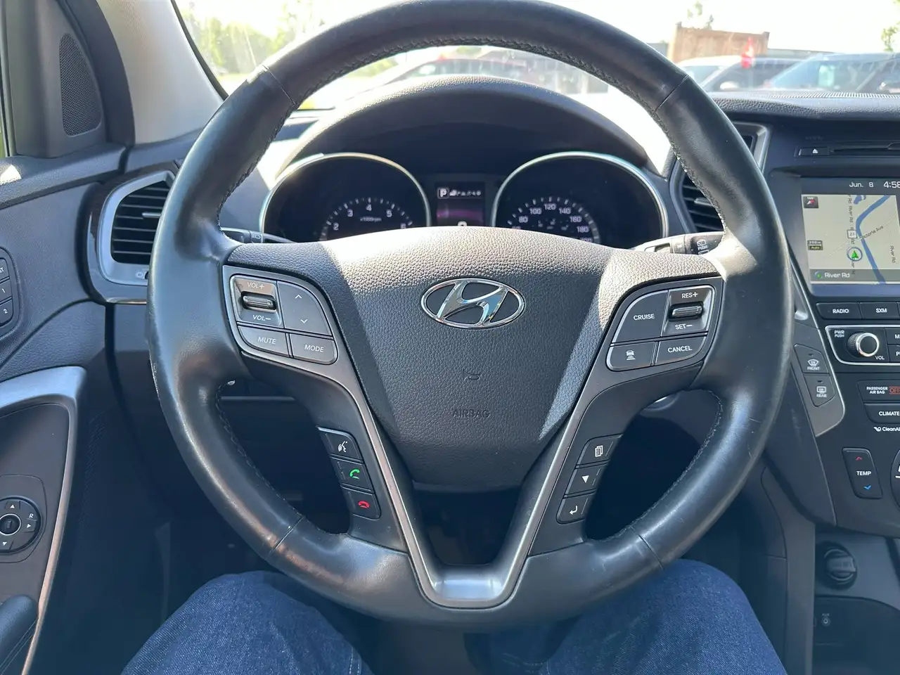 Hyundai SANTA FE photo Hyundai SANTA FE