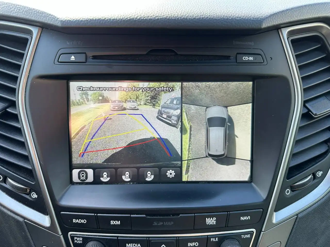 Hyundai SANTA FE photo Hyundai SANTA FE