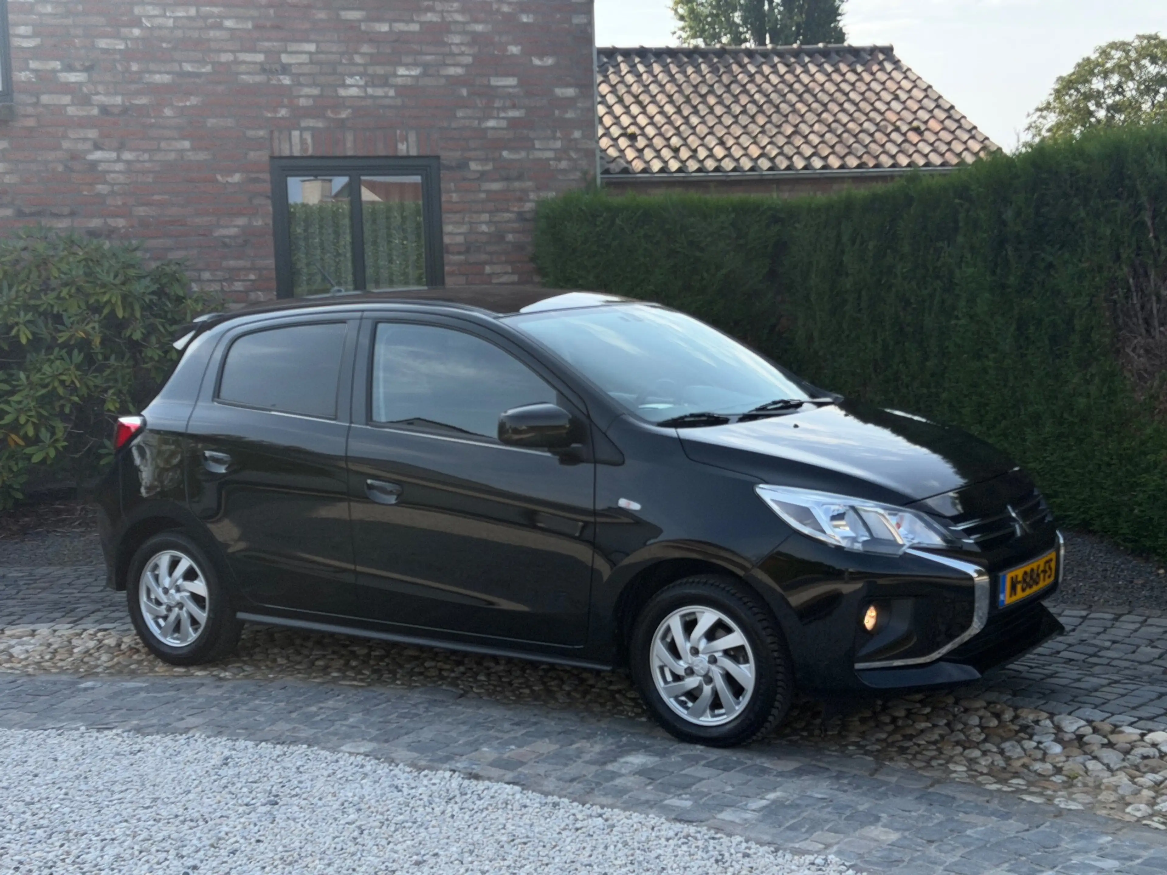 Mitsubishi Space Star 1.2 Intense Clima Cruise 29000km! — photo 17