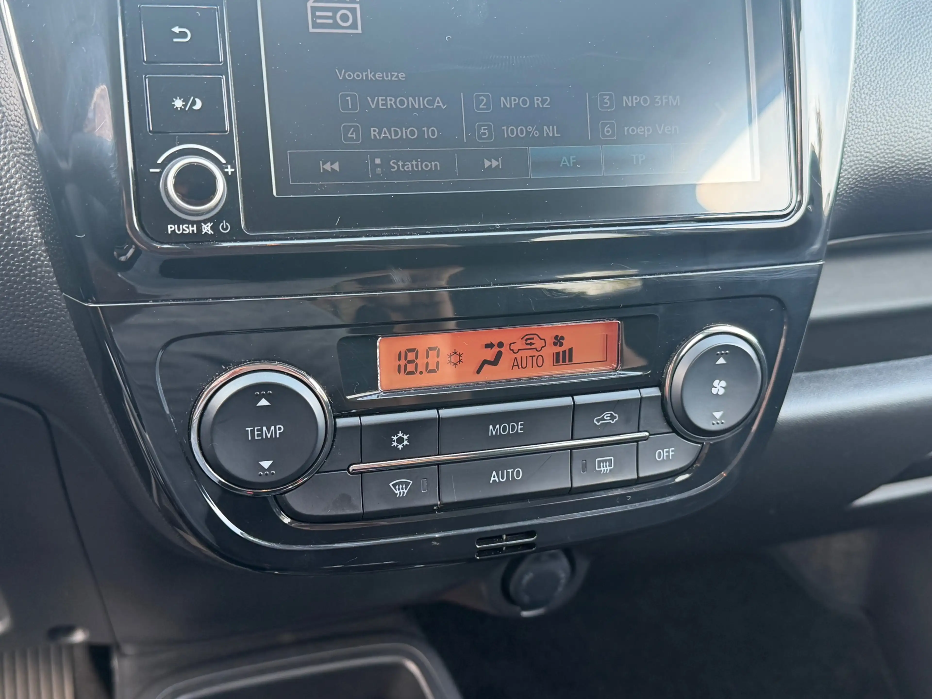 Mitsubishi Space Star 1.2 Intense Clima Cruise 29000km! — photo 6