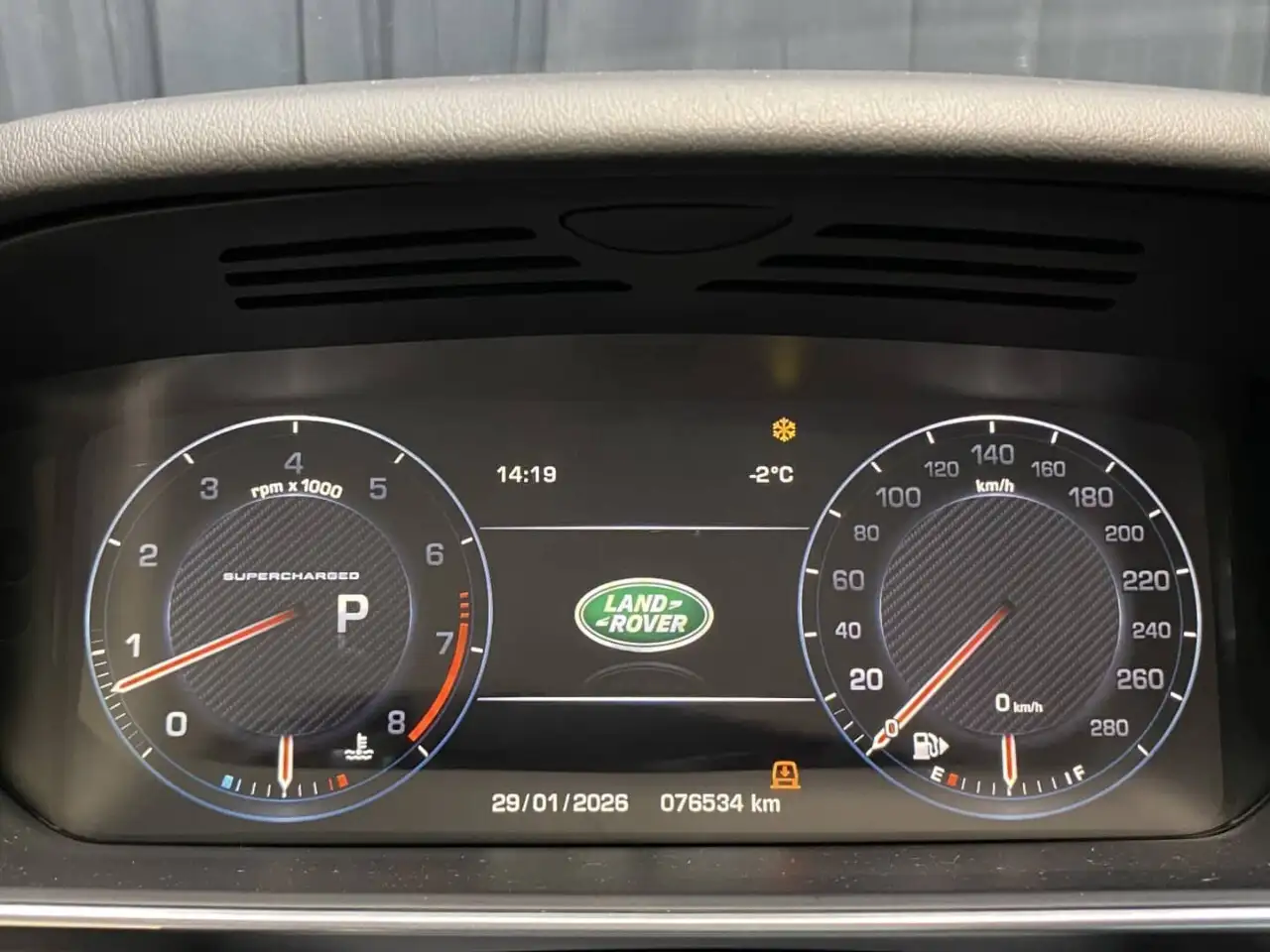 Land Rover Range Rover Sport снимка Land Rover Range Rover Sport