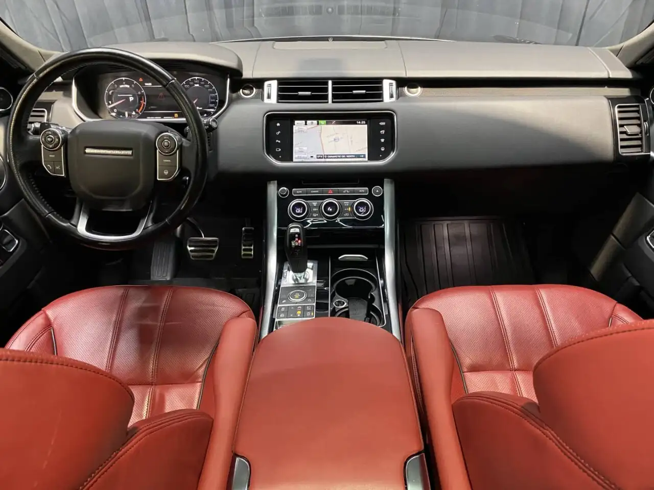 Land Rover Range Rover Sport снимка Land Rover Range Rover Sport