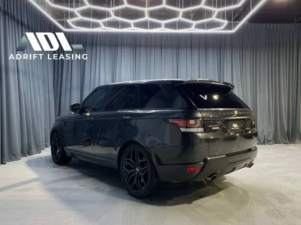 Land Rover Range Rover Sport снимка Land Rover Range Rover Sport