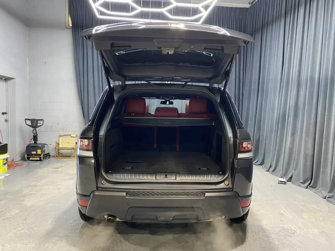 Land Rover Range Rover Sport снимка Land Rover Range Rover Sport