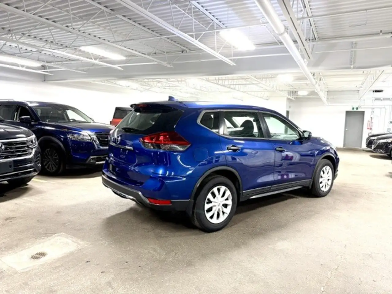 Nissan Rogue снимка Nissan Rogue