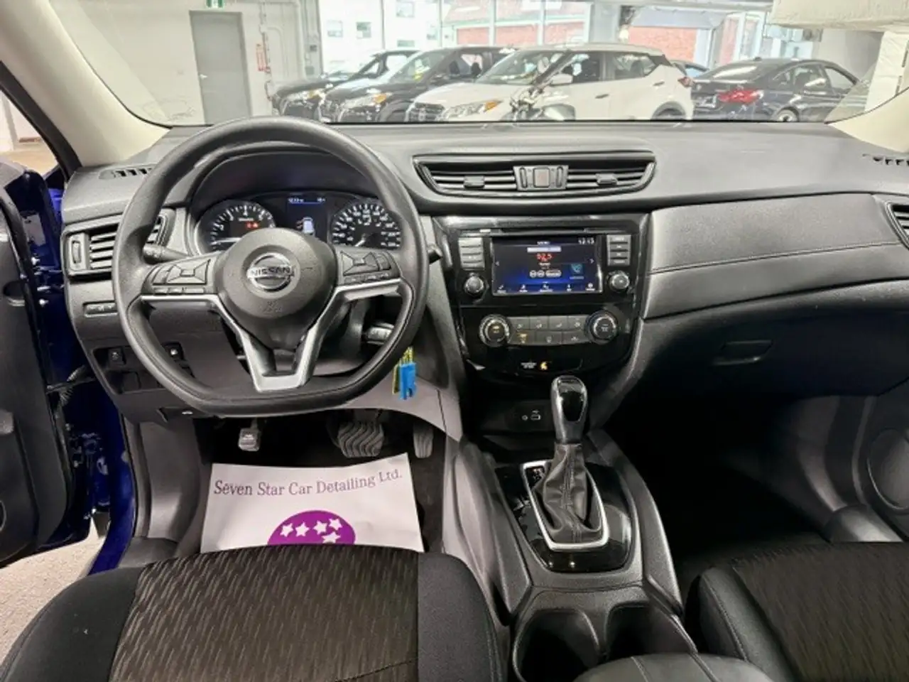 Nissan Rogue снимка Nissan Rogue